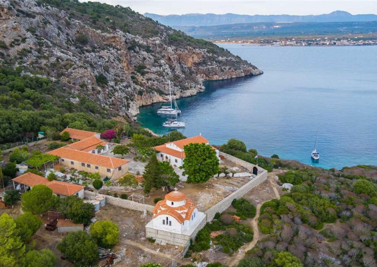 Panoraias Luxury Suite Kyparissia Exterior photo